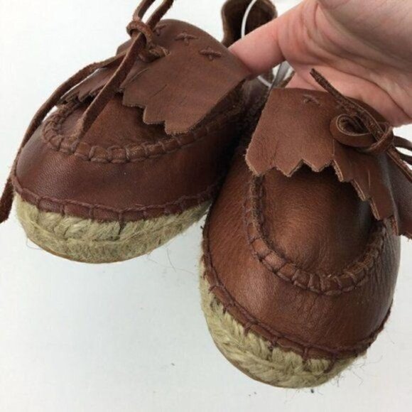 New Passports Flats Sz 7 Gil Brown Leather Kilted - Picture 5 of 8